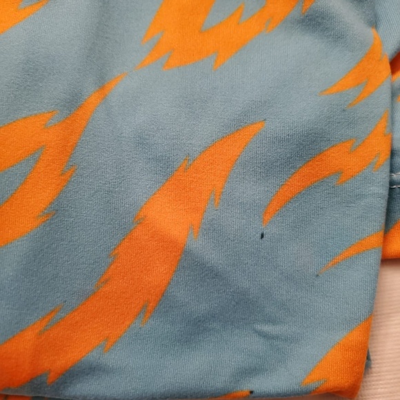 Women's Orange and Blue Tiger Stripe Tank - Picture 3 of 4